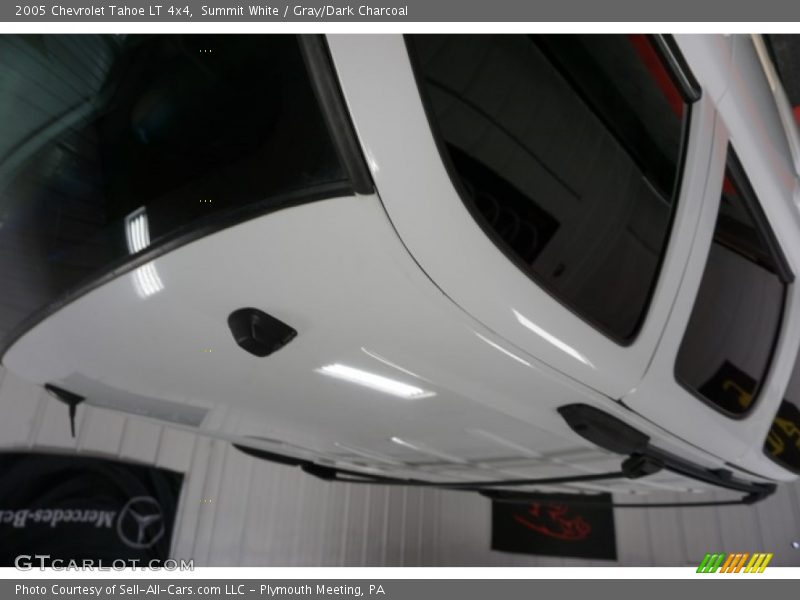 Summit White / Gray/Dark Charcoal 2005 Chevrolet Tahoe LT 4x4