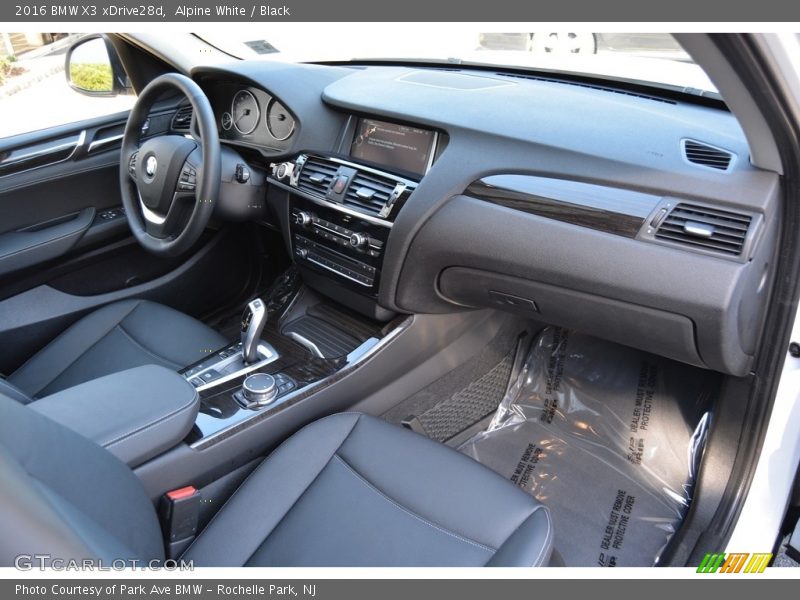 Dashboard of 2016 X3 xDrive28d