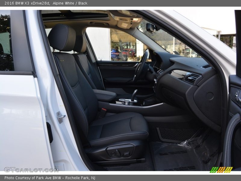 Alpine White / Black 2016 BMW X3 xDrive28d