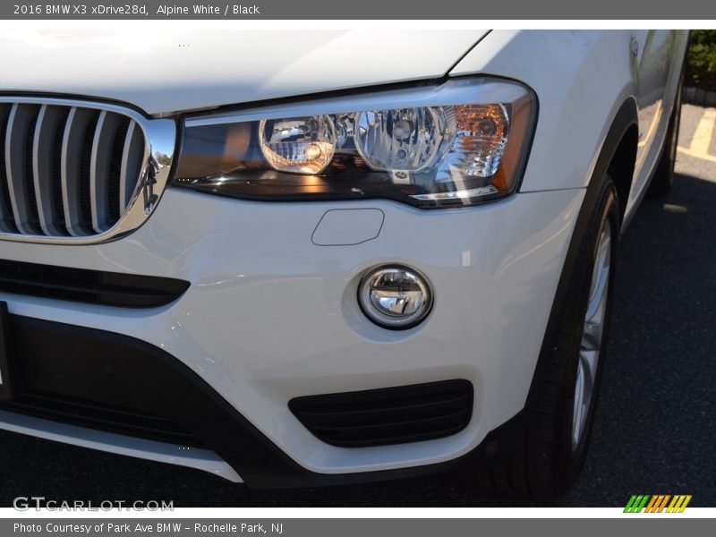 Alpine White / Black 2016 BMW X3 xDrive28d