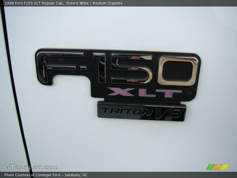 Oxford White / Medium Graphite 1998 Ford F150 XLT Regular Cab