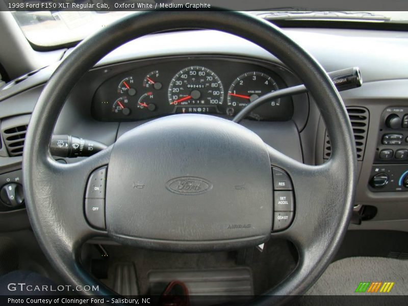 Oxford White / Medium Graphite 1998 Ford F150 XLT Regular Cab