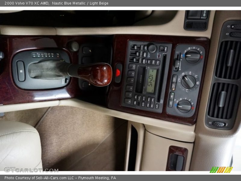 Nautic Blue Metallic / Light Beige 2000 Volvo V70 XC AWD