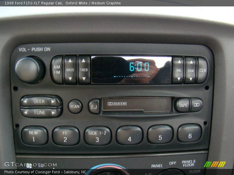 Oxford White / Medium Graphite 1998 Ford F150 XLT Regular Cab