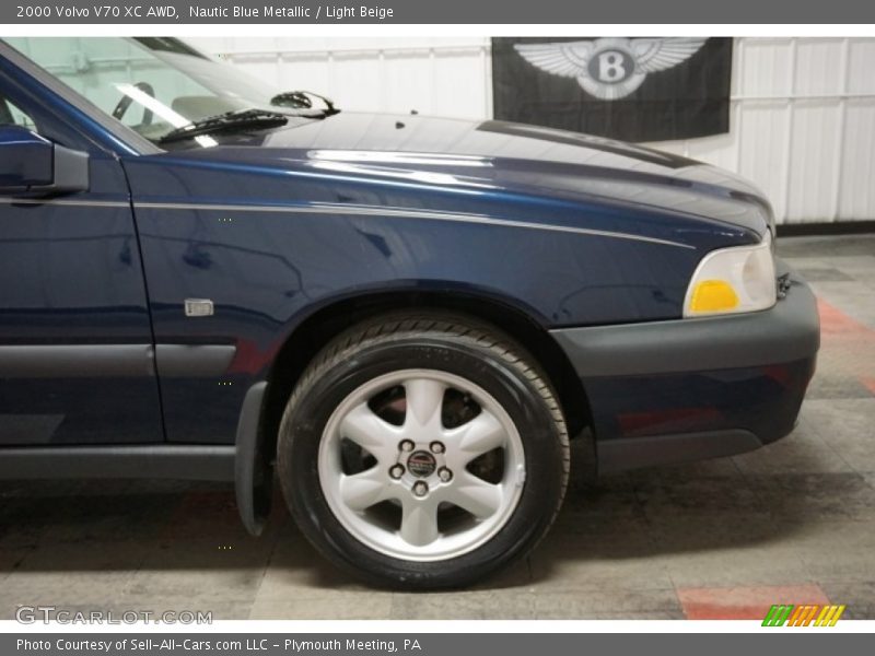 Nautic Blue Metallic / Light Beige 2000 Volvo V70 XC AWD