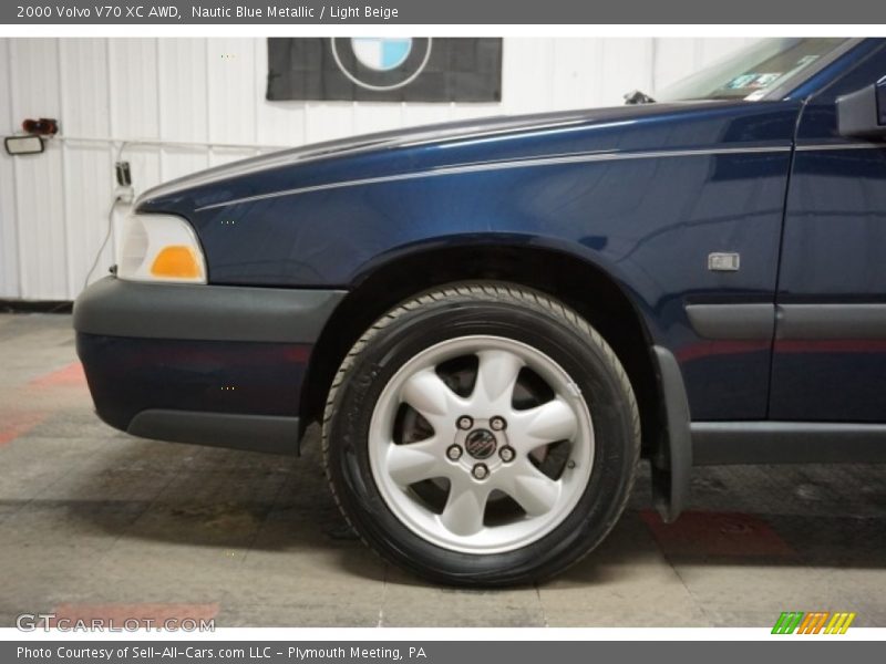 Nautic Blue Metallic / Light Beige 2000 Volvo V70 XC AWD