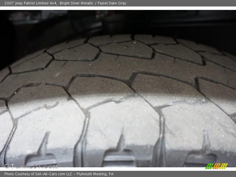 Bright Silver Metallic / Pastel Slate Gray 2007 Jeep Patriot Limited 4x4