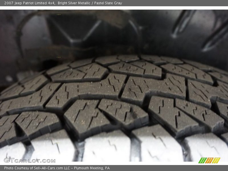 Bright Silver Metallic / Pastel Slate Gray 2007 Jeep Patriot Limited 4x4