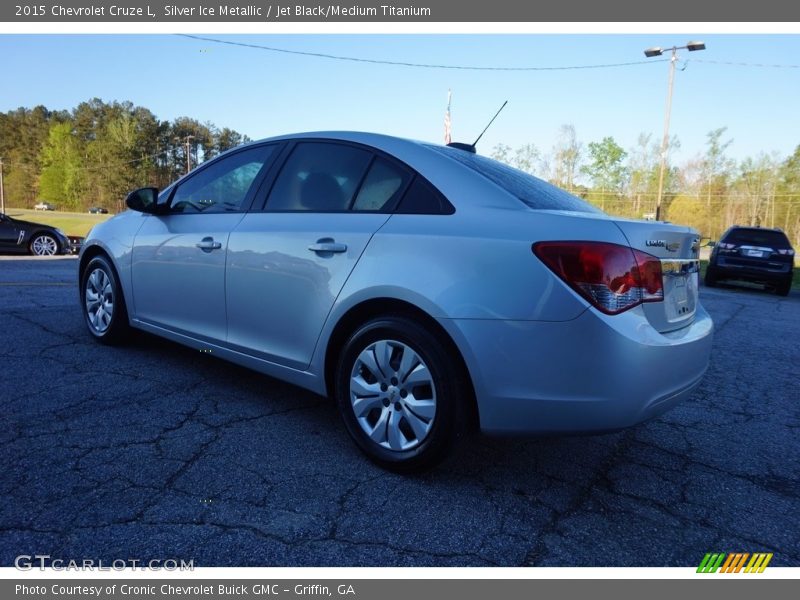 Silver Ice Metallic / Jet Black/Medium Titanium 2015 Chevrolet Cruze L