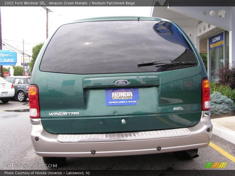 Amazon Green Metallic / Medium Parchment Beige 2002 Ford Windstar SEL