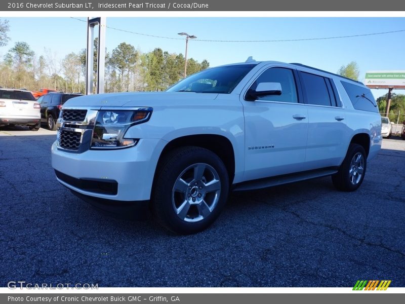 Iridescent Pearl Tricoat / Cocoa/Dune 2016 Chevrolet Suburban LT