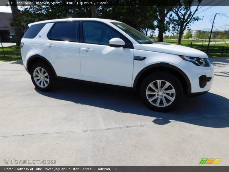 Fuji White / Glacier 2016 Land Rover Discovery Sport SE 4WD