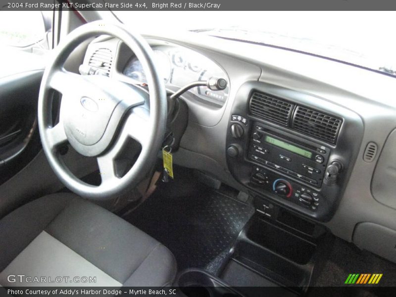 Bright Red / Black/Gray 2004 Ford Ranger XLT SuperCab Flare Side 4x4