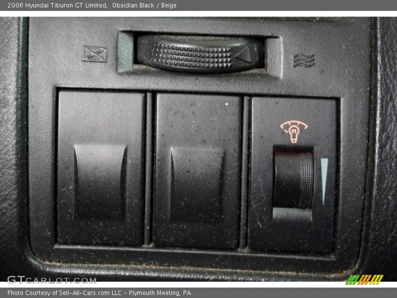 Obsidian Black / Beige 2006 Hyundai Tiburon GT Limited