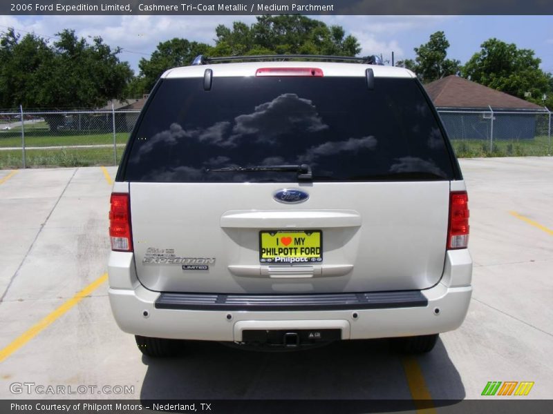 Cashmere Tri-Coat Metallic / Medium Parchment 2006 Ford Expedition Limited