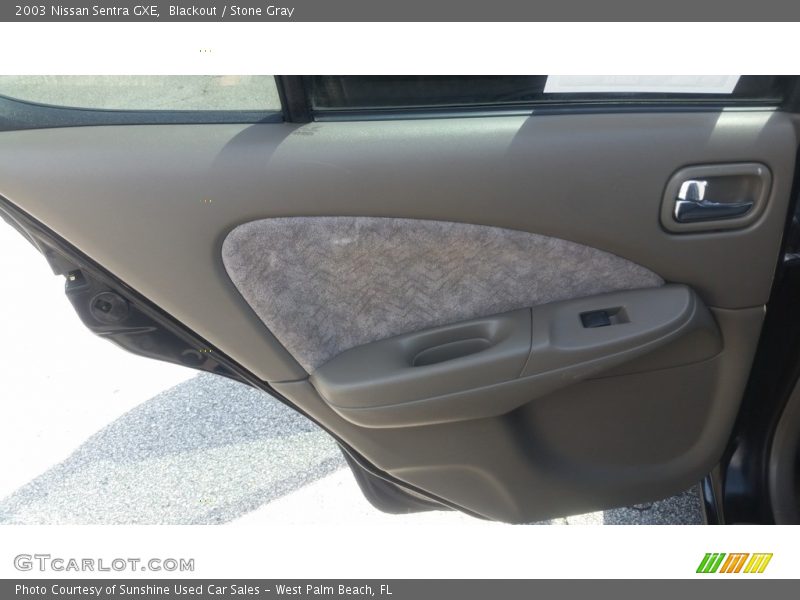 Blackout / Stone Gray 2003 Nissan Sentra GXE