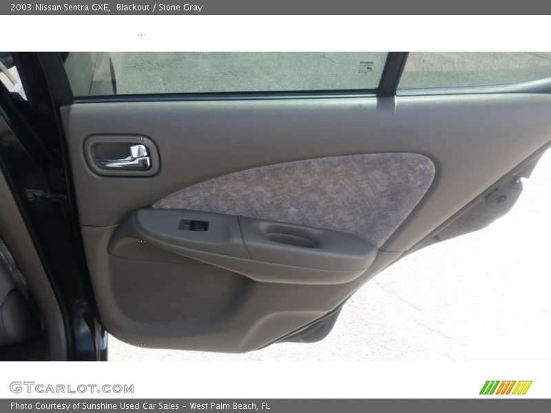 Blackout / Stone Gray 2003 Nissan Sentra GXE