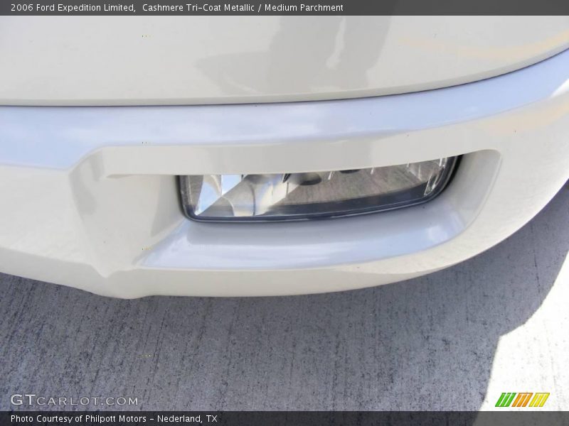 Cashmere Tri-Coat Metallic / Medium Parchment 2006 Ford Expedition Limited