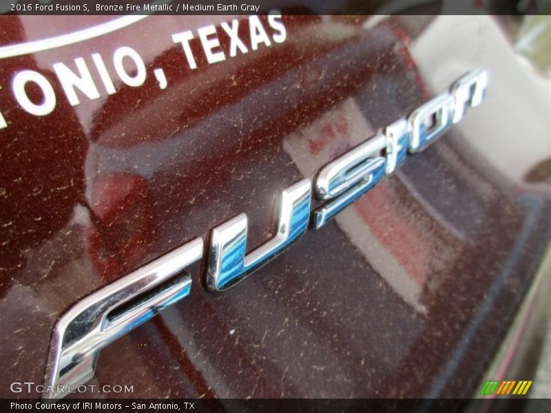 Bronze Fire Metallic / Medium Earth Gray 2016 Ford Fusion S