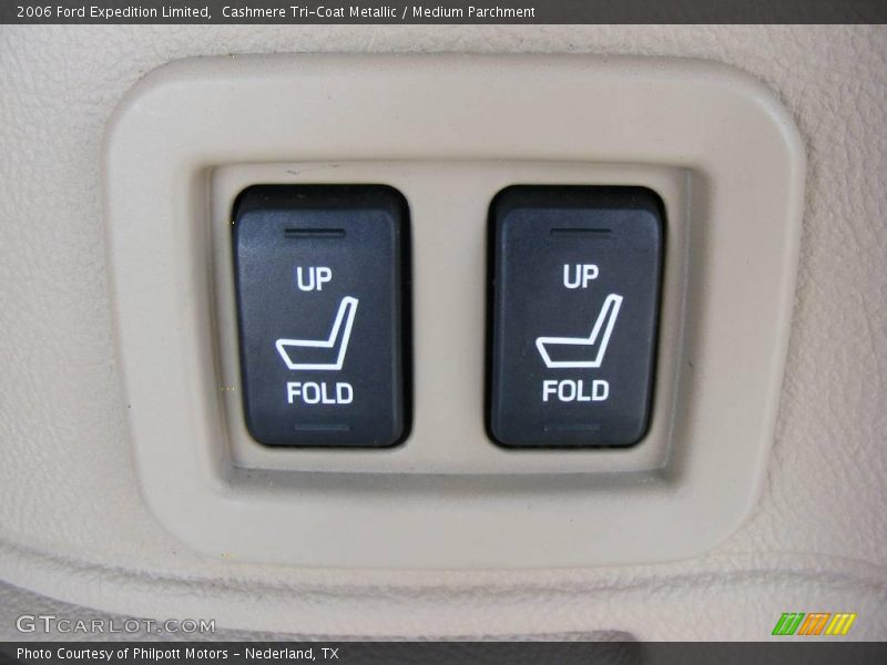 Cashmere Tri-Coat Metallic / Medium Parchment 2006 Ford Expedition Limited