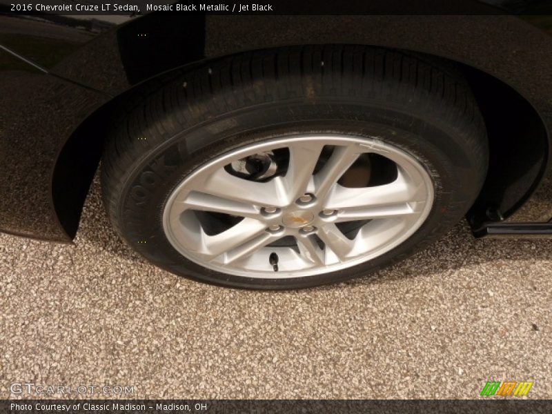 Mosaic Black Metallic / Jet Black 2016 Chevrolet Cruze LT Sedan