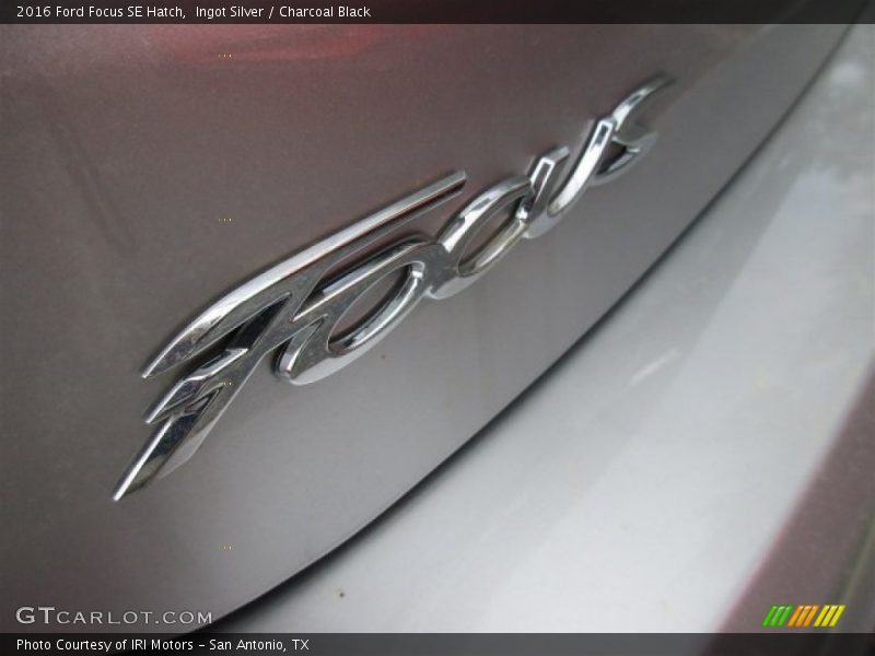 Ingot Silver / Charcoal Black 2016 Ford Focus SE Hatch