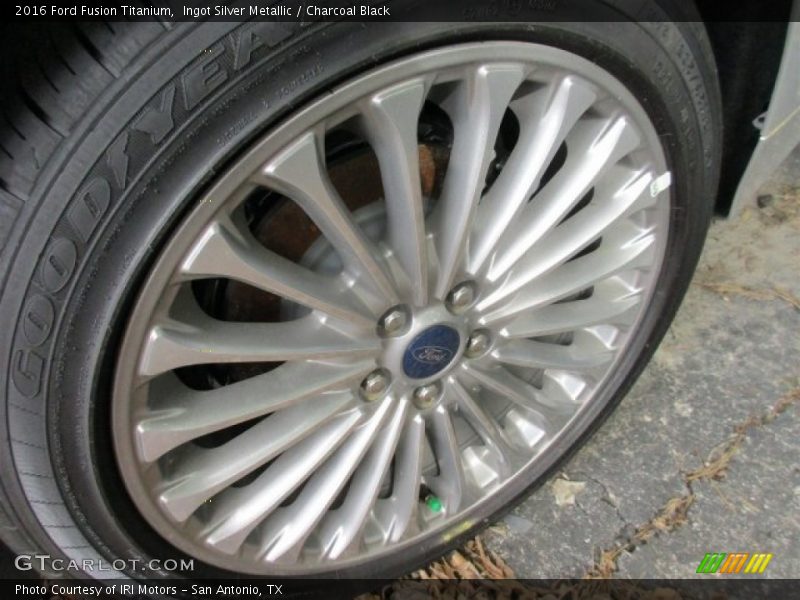 Ingot Silver Metallic / Charcoal Black 2016 Ford Fusion Titanium