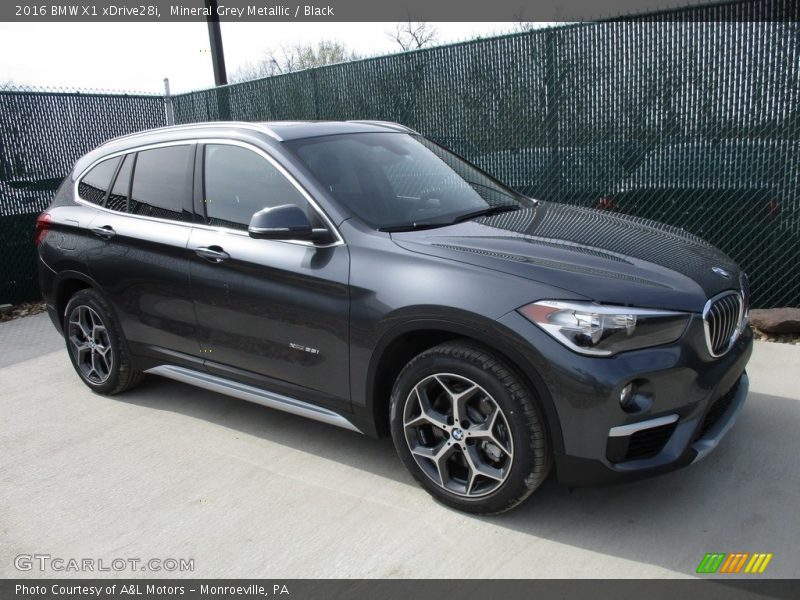 Front 3/4 View of 2016 X1 xDrive28i