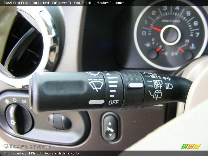 Cashmere Tri-Coat Metallic / Medium Parchment 2006 Ford Expedition Limited