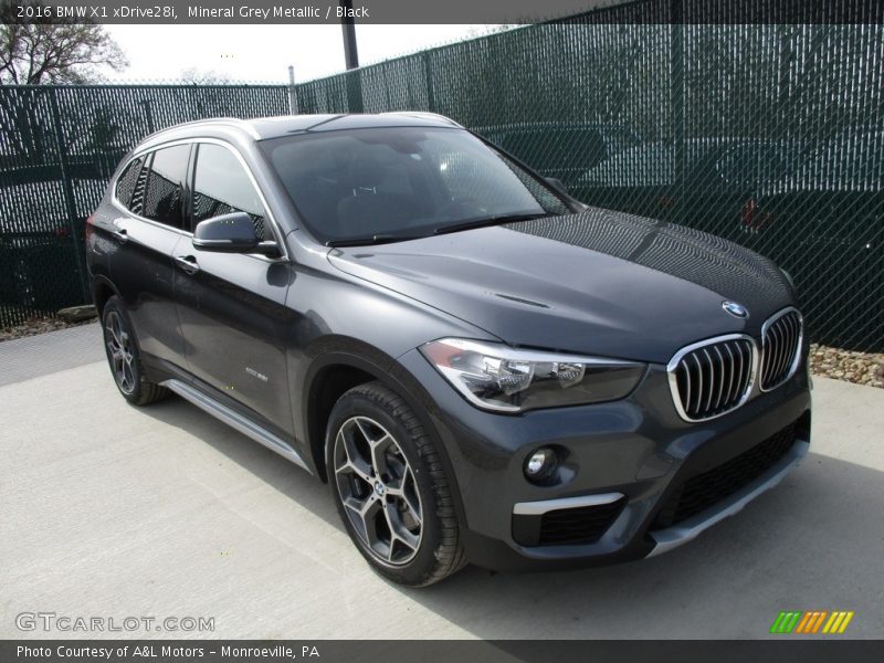 Mineral Grey Metallic / Black 2016 BMW X1 xDrive28i