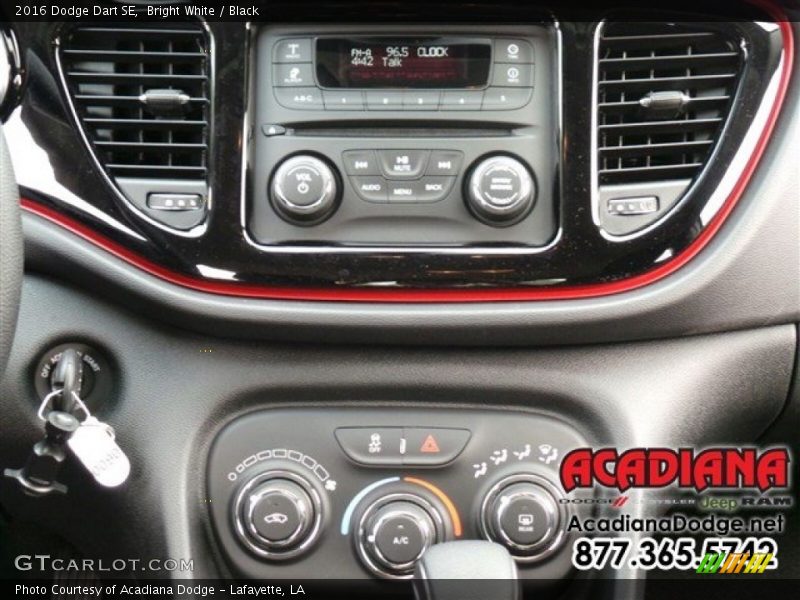 Bright White / Black 2016 Dodge Dart SE