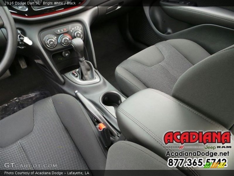 Bright White / Black 2016 Dodge Dart SE