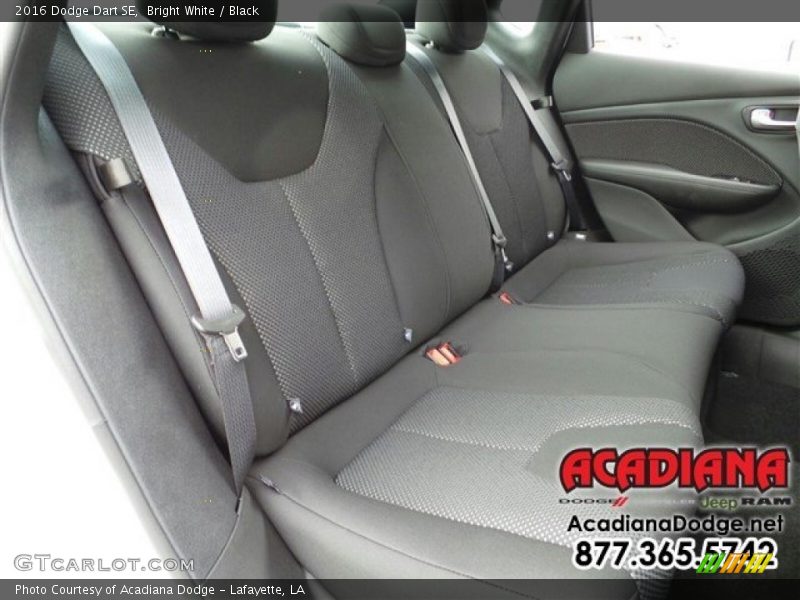 Bright White / Black 2016 Dodge Dart SE