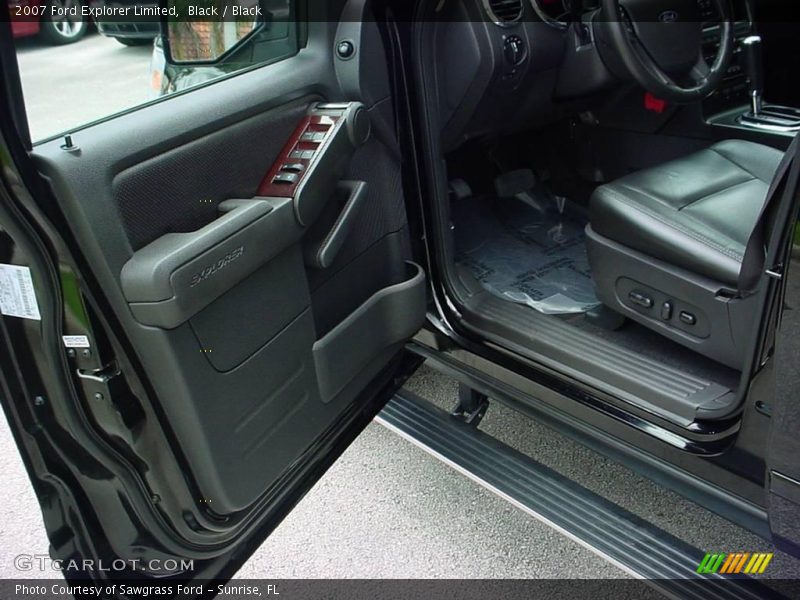 Black / Black 2007 Ford Explorer Limited