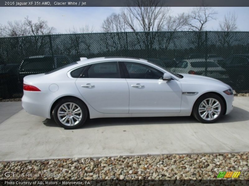 Glacier White / Jet 2016 Jaguar XF 35t AWD