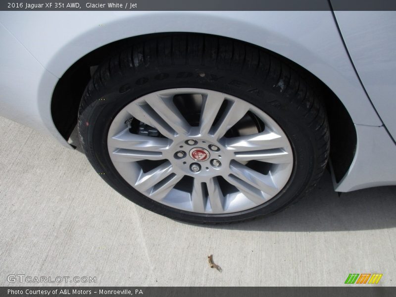 Glacier White / Jet 2016 Jaguar XF 35t AWD
