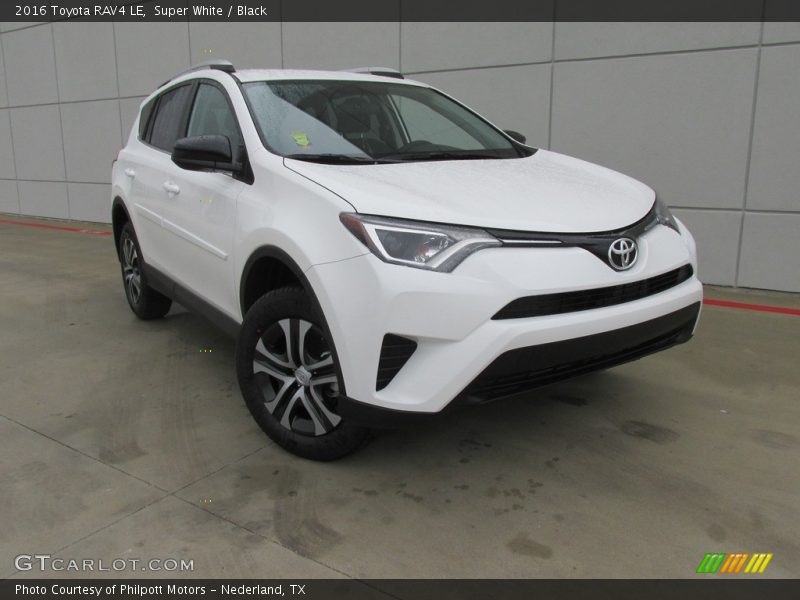 Super White / Black 2016 Toyota RAV4 LE