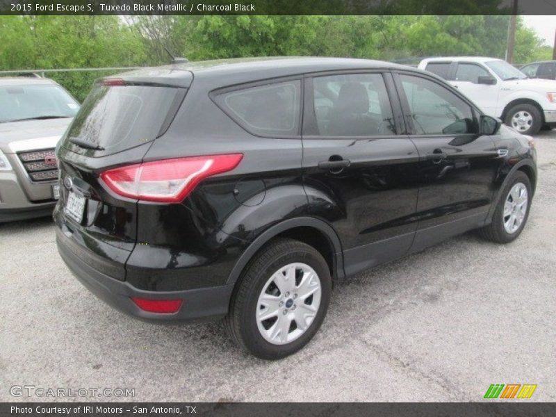 Tuxedo Black Metallic / Charcoal Black 2015 Ford Escape S