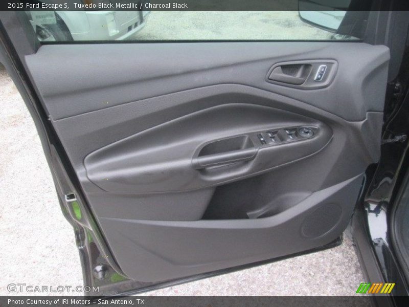 Tuxedo Black Metallic / Charcoal Black 2015 Ford Escape S