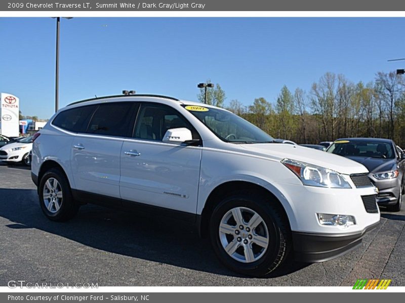Summit White / Dark Gray/Light Gray 2009 Chevrolet Traverse LT