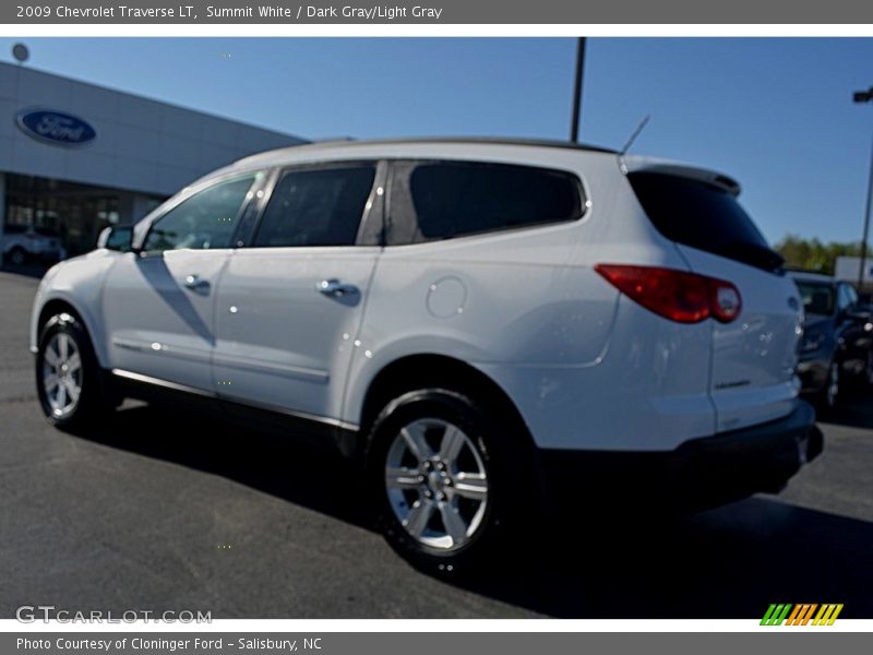 Summit White / Dark Gray/Light Gray 2009 Chevrolet Traverse LT