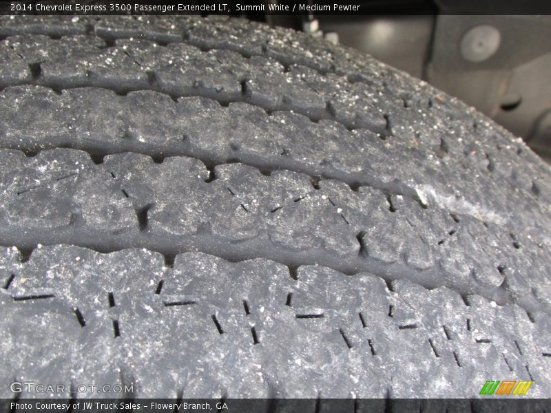 Summit White / Medium Pewter 2014 Chevrolet Express 3500 Passenger Extended LT