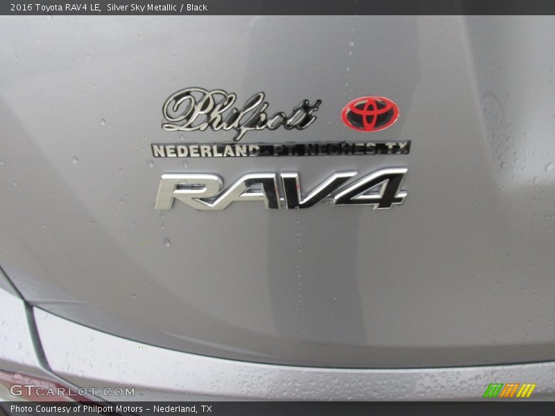 Silver Sky Metallic / Black 2016 Toyota RAV4 LE