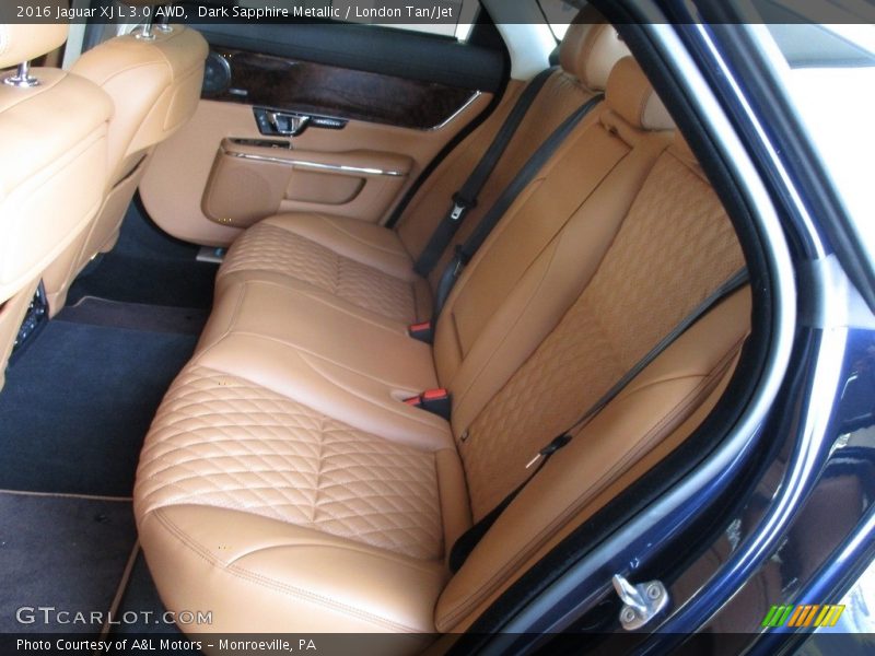 Rear Seat of 2016 XJ L 3.0 AWD