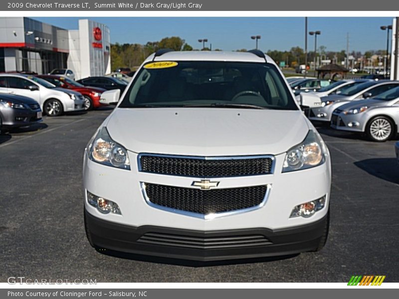 Summit White / Dark Gray/Light Gray 2009 Chevrolet Traverse LT