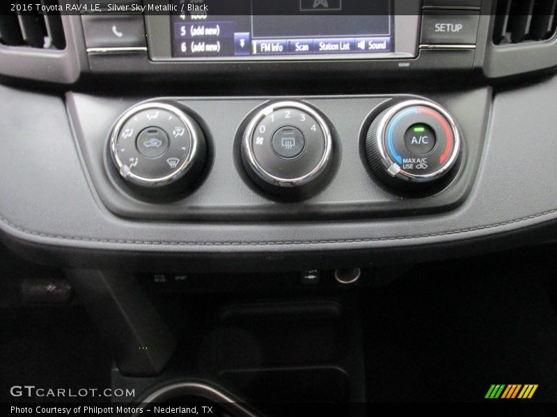 Silver Sky Metallic / Black 2016 Toyota RAV4 LE