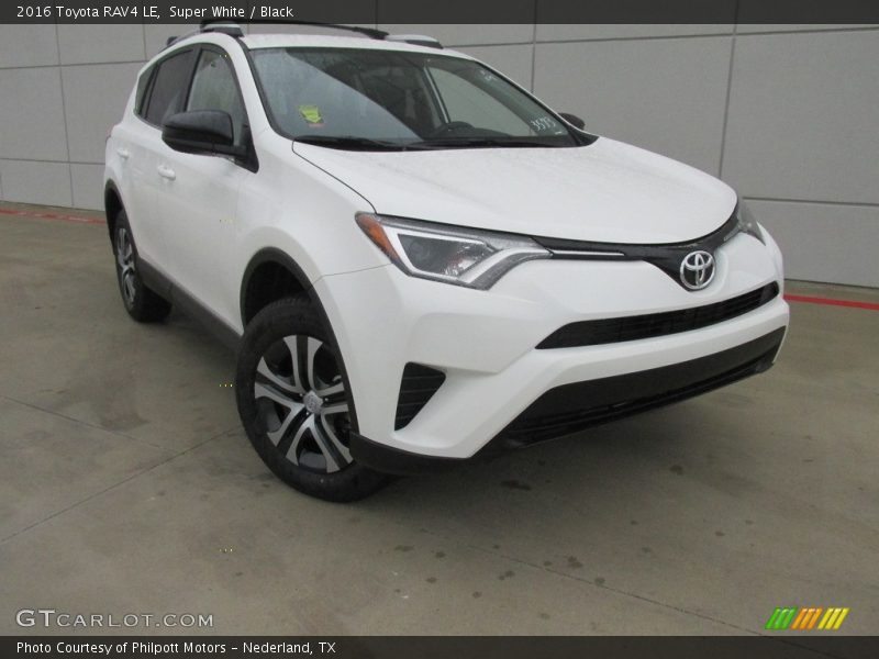 Super White / Black 2016 Toyota RAV4 LE