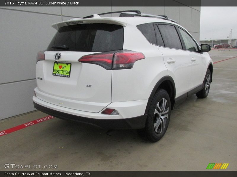 Super White / Black 2016 Toyota RAV4 LE