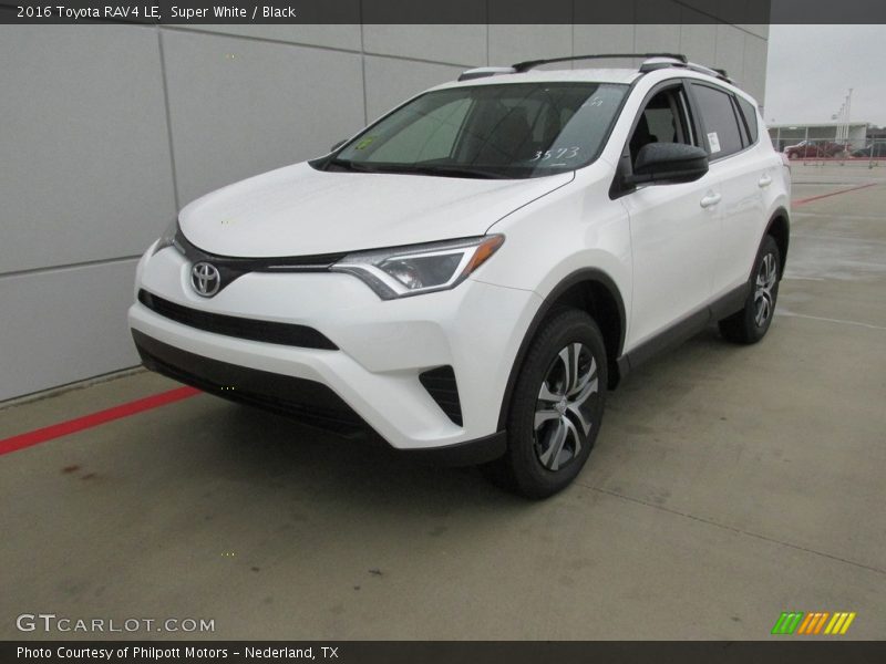 Super White / Black 2016 Toyota RAV4 LE