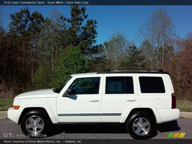 Stone White / Dark Slate Gray 2010 Jeep Commander Sport